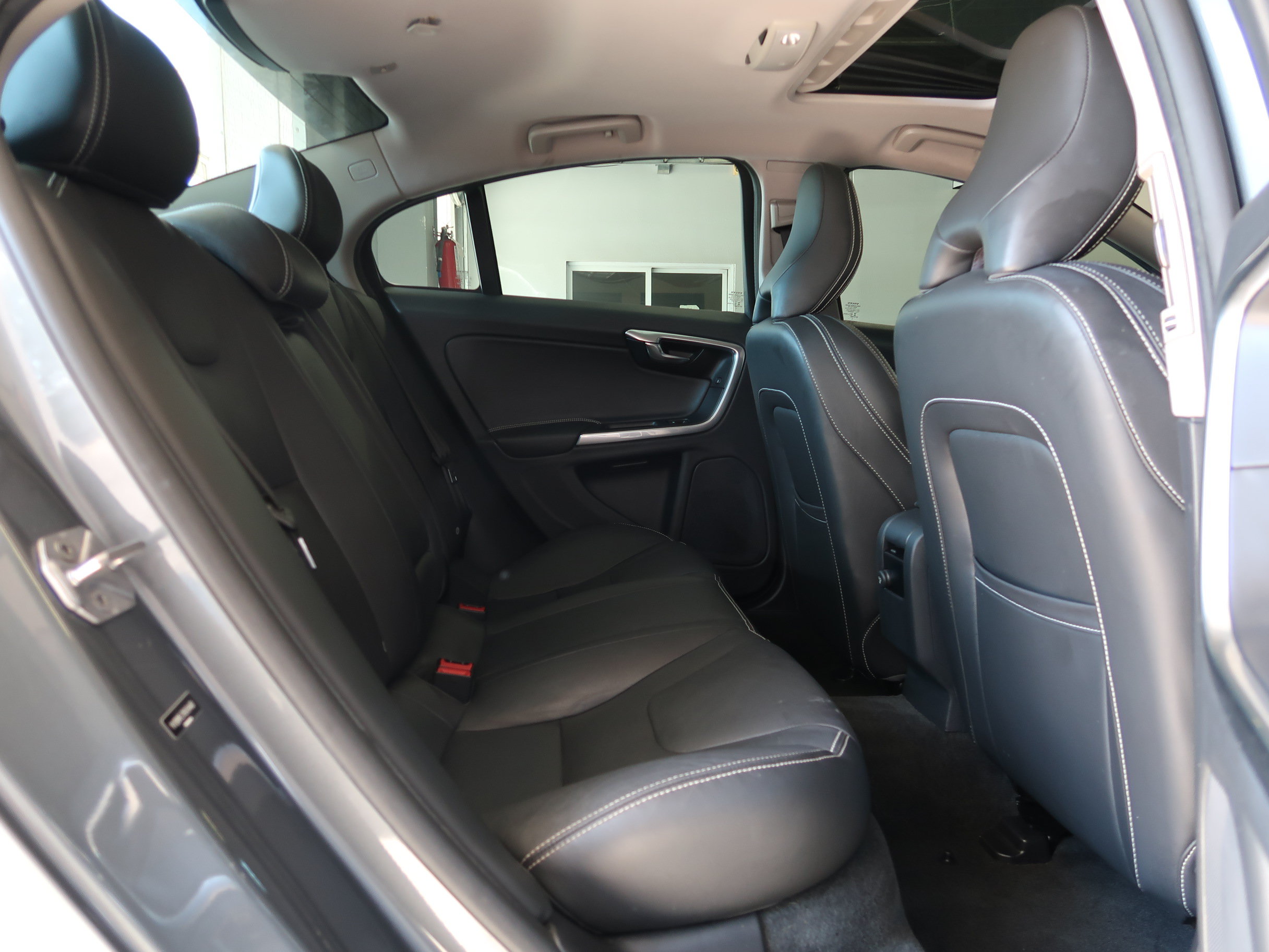 Used 2017 Volvo S60 T5 Dynamic FWD image 30