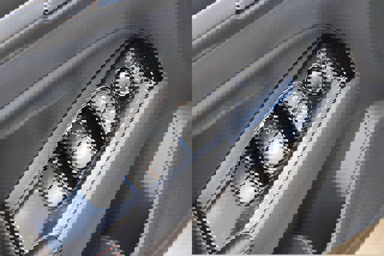 Used 2025 Nissan Altima 2.5 SR image 20