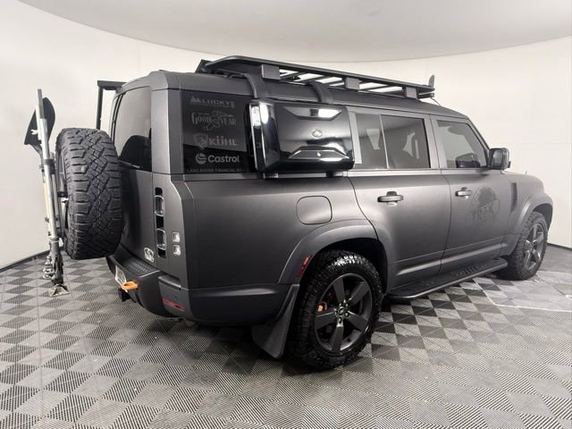 Used 2023 Land Rover Defender 130 SE image 8