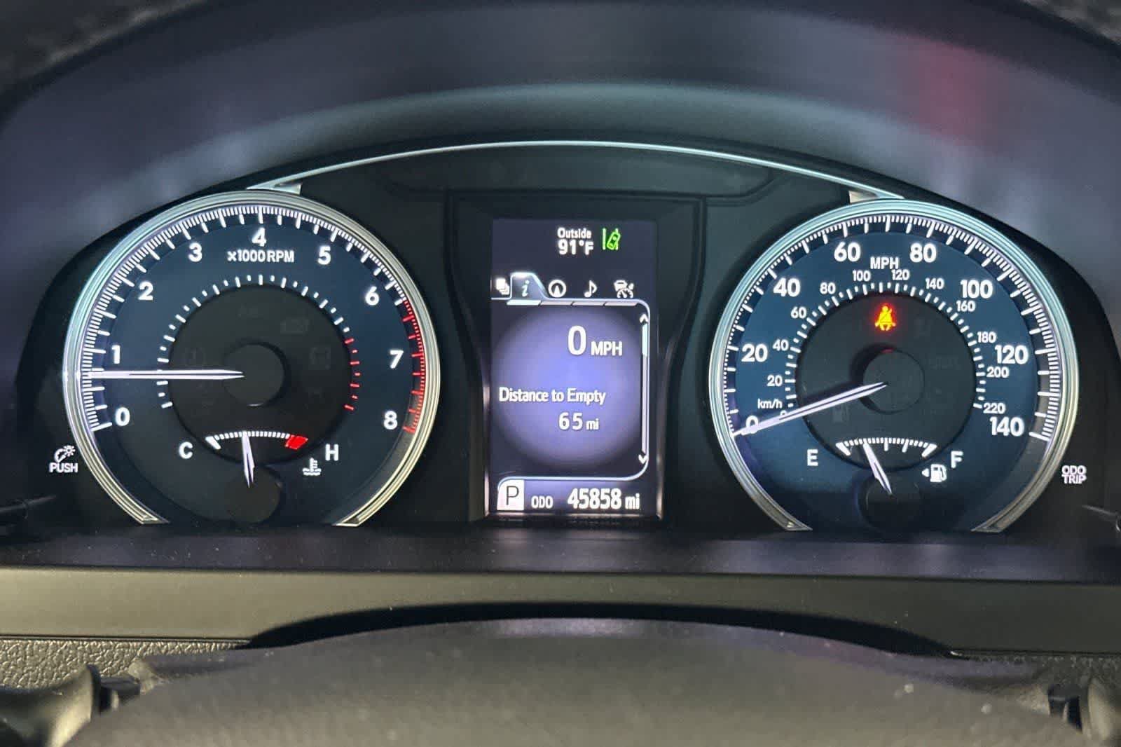 Used 2017 Toyota Camry XLE FWD image 25