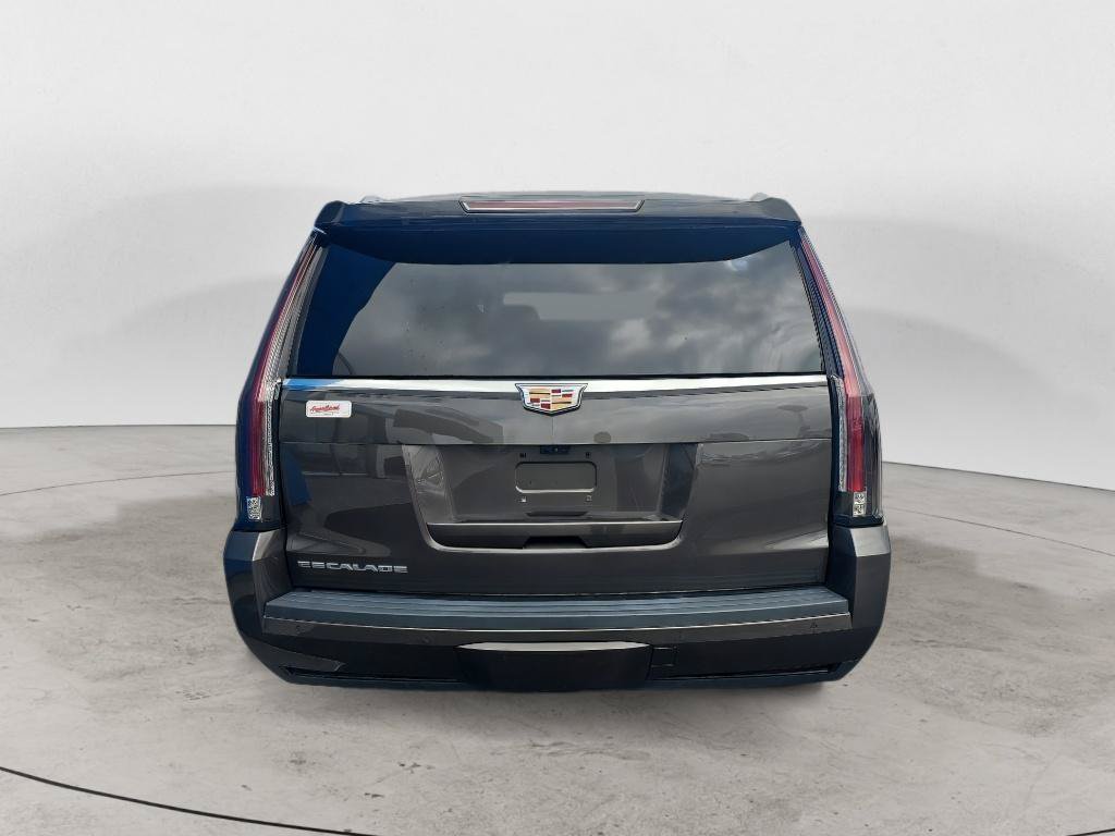 Used 2020 Cadillac Escalade Premium Luxury AWD/4WD image 4