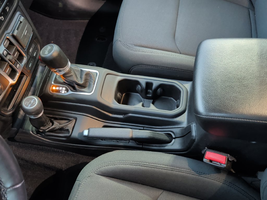 Used 2021 Jeep Wrangler Unlimited Sport AWD/4WD image 25