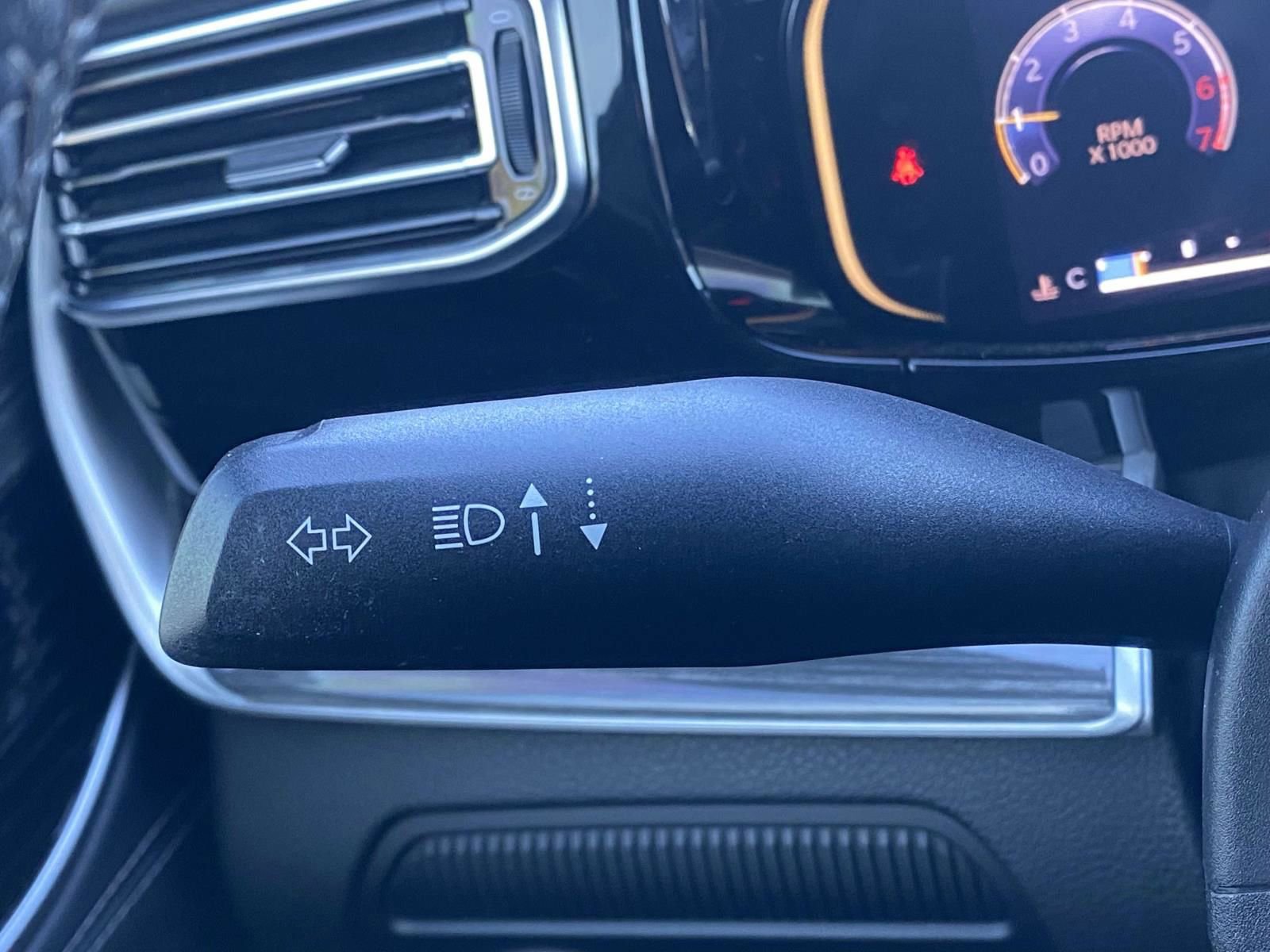 Used 2022 Jeep Wagoneer Series III w/ Premium Group I image 25