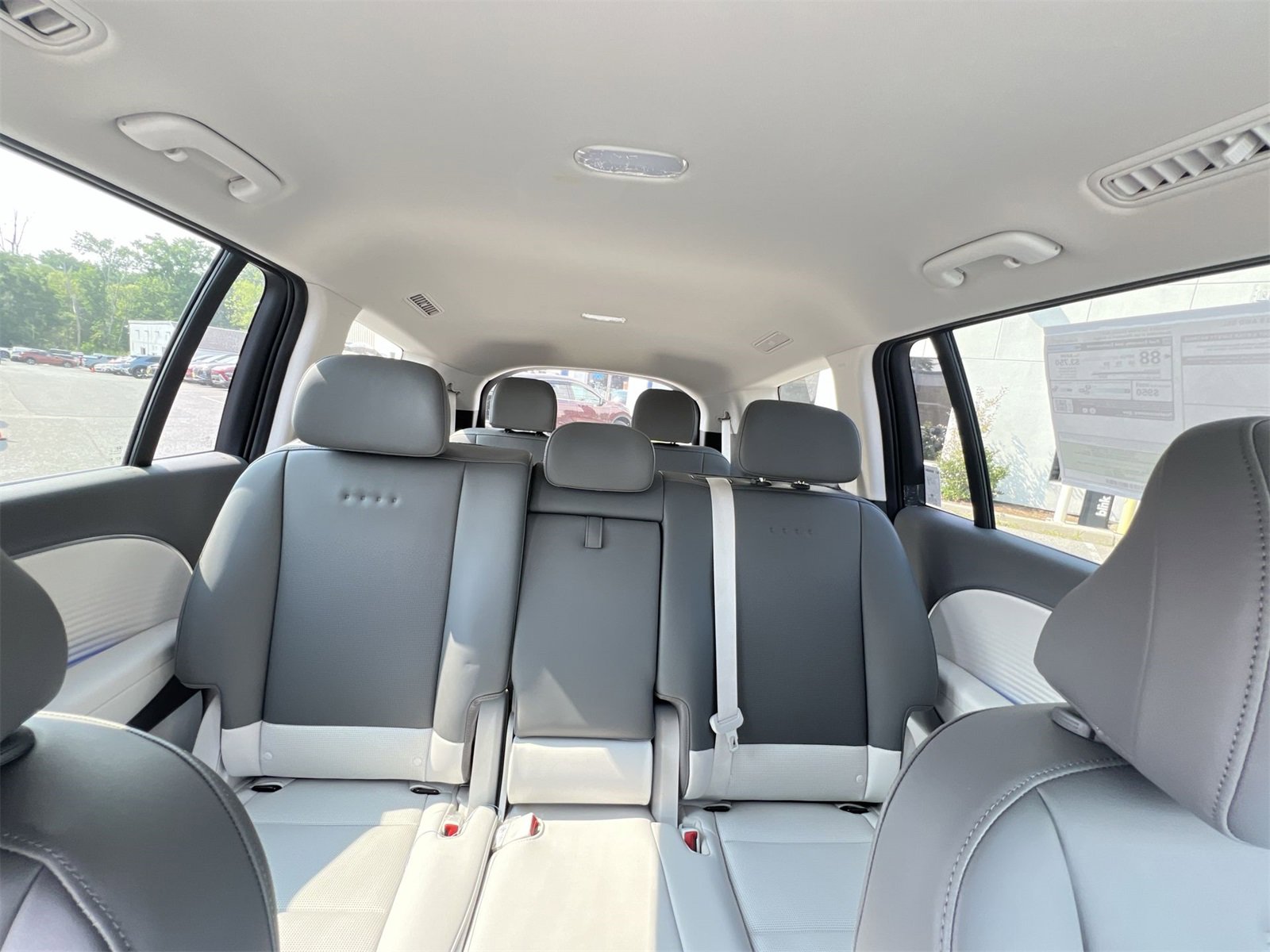 New 2026 Hyundai Ioniq 9 SEL image 13