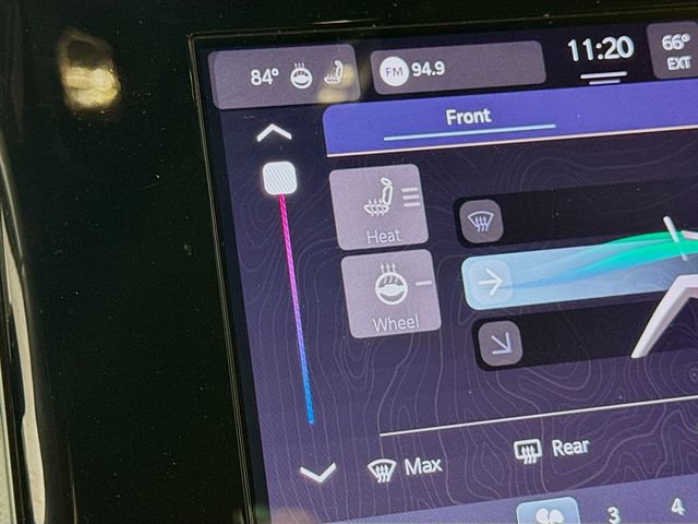 Used 2023 Jeep Grand Cherokee L Laredo image 19