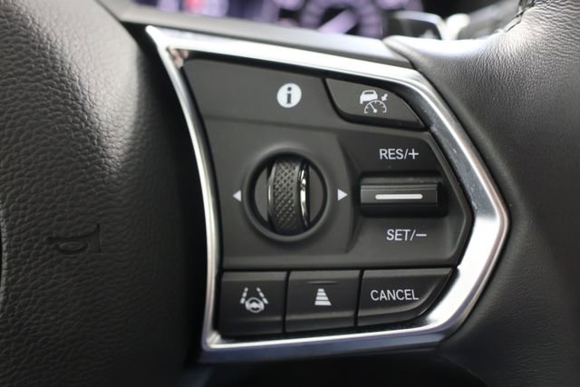 Used 2025 Acura RDX SH-AWD image 12