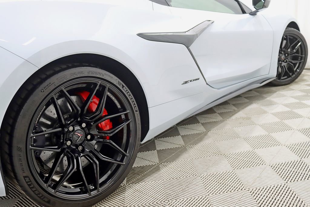 Used 2023 Chevrolet Corvette Z06 w/ Stealth Interior Trim Package image 12