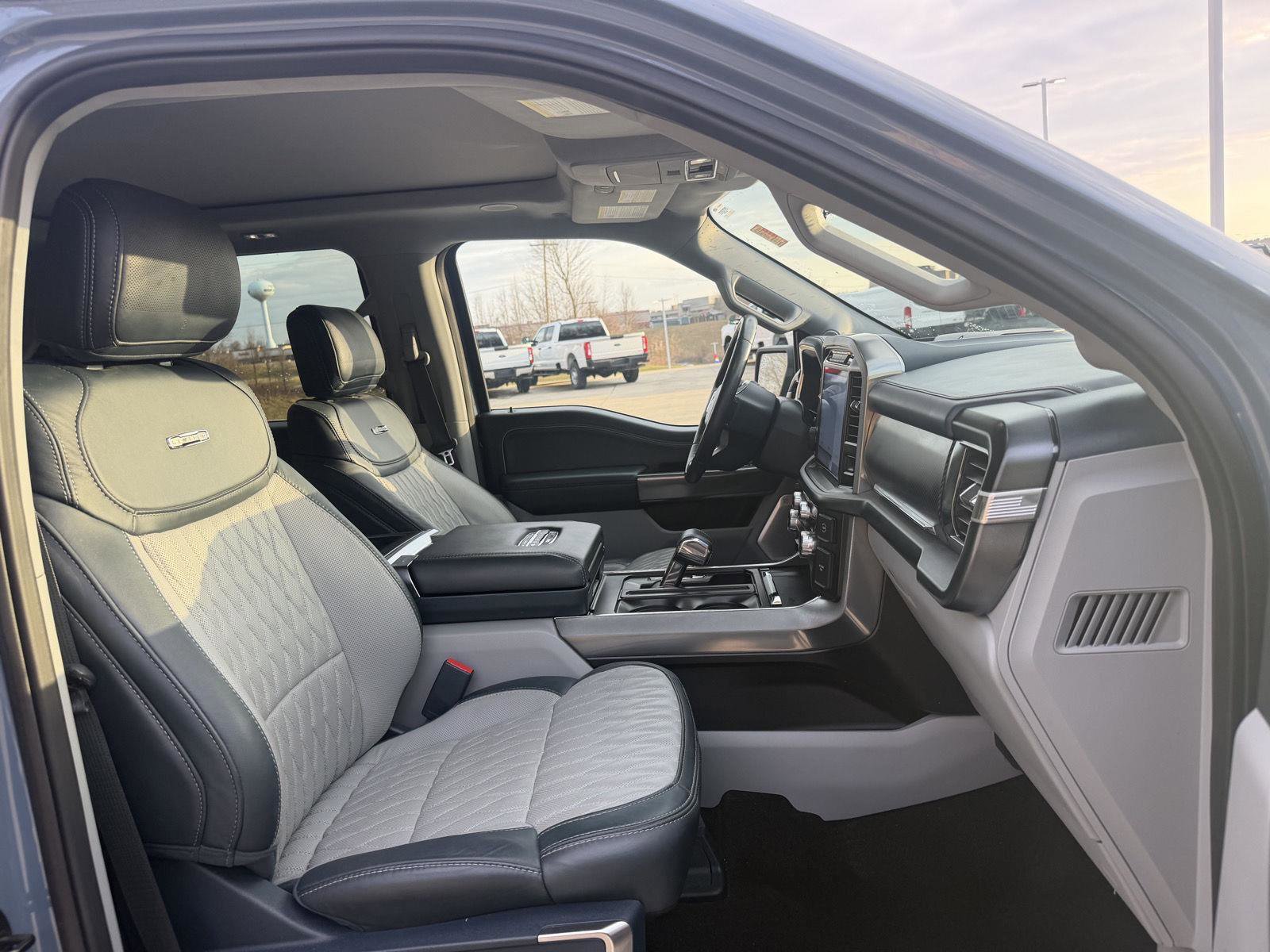 Used 2023 Ford F150 Limited image 33