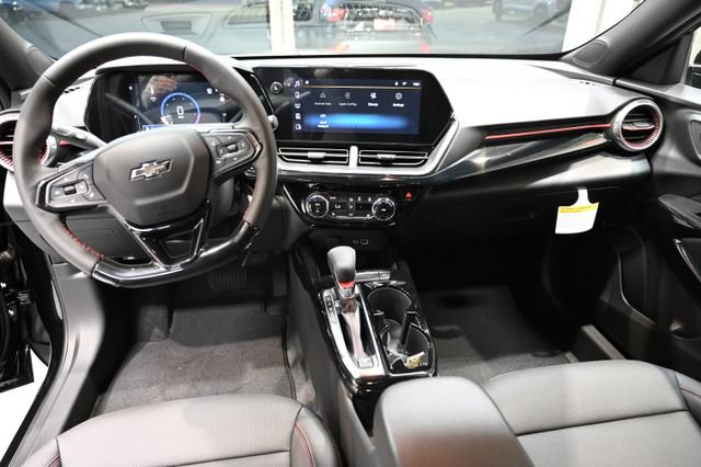 New 2026 Chevrolet Trax RS w/ Driver Confidence Package FWD image 12