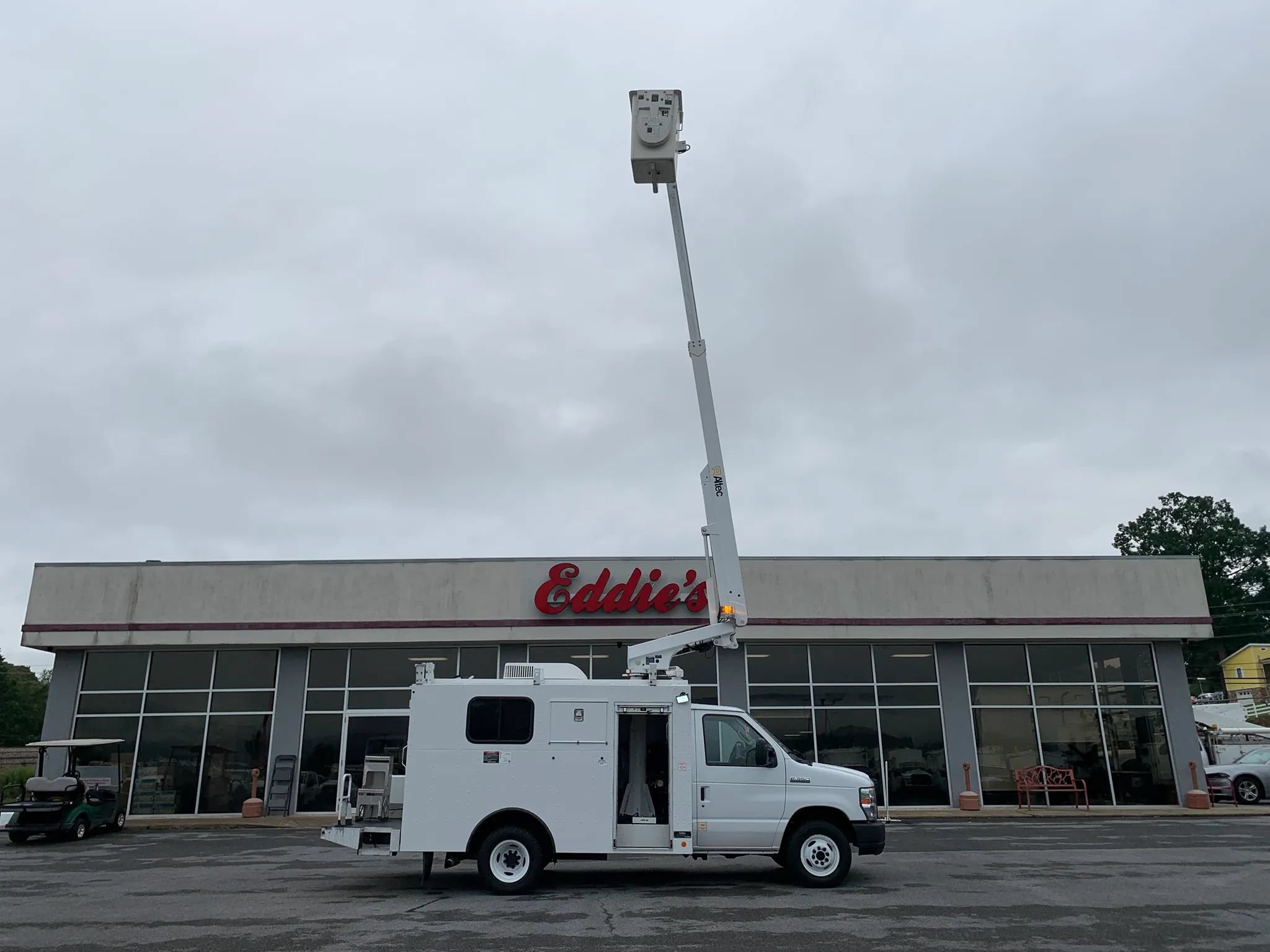 Used 2019 Ford E-350 and Econoline 350 Super Duty RWD image 45
