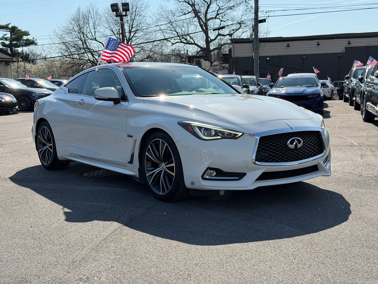Used 2018 INFINITI Q60 3.0t Luxe w/ Sensory Package 3.0T Luxe RWD image 6
