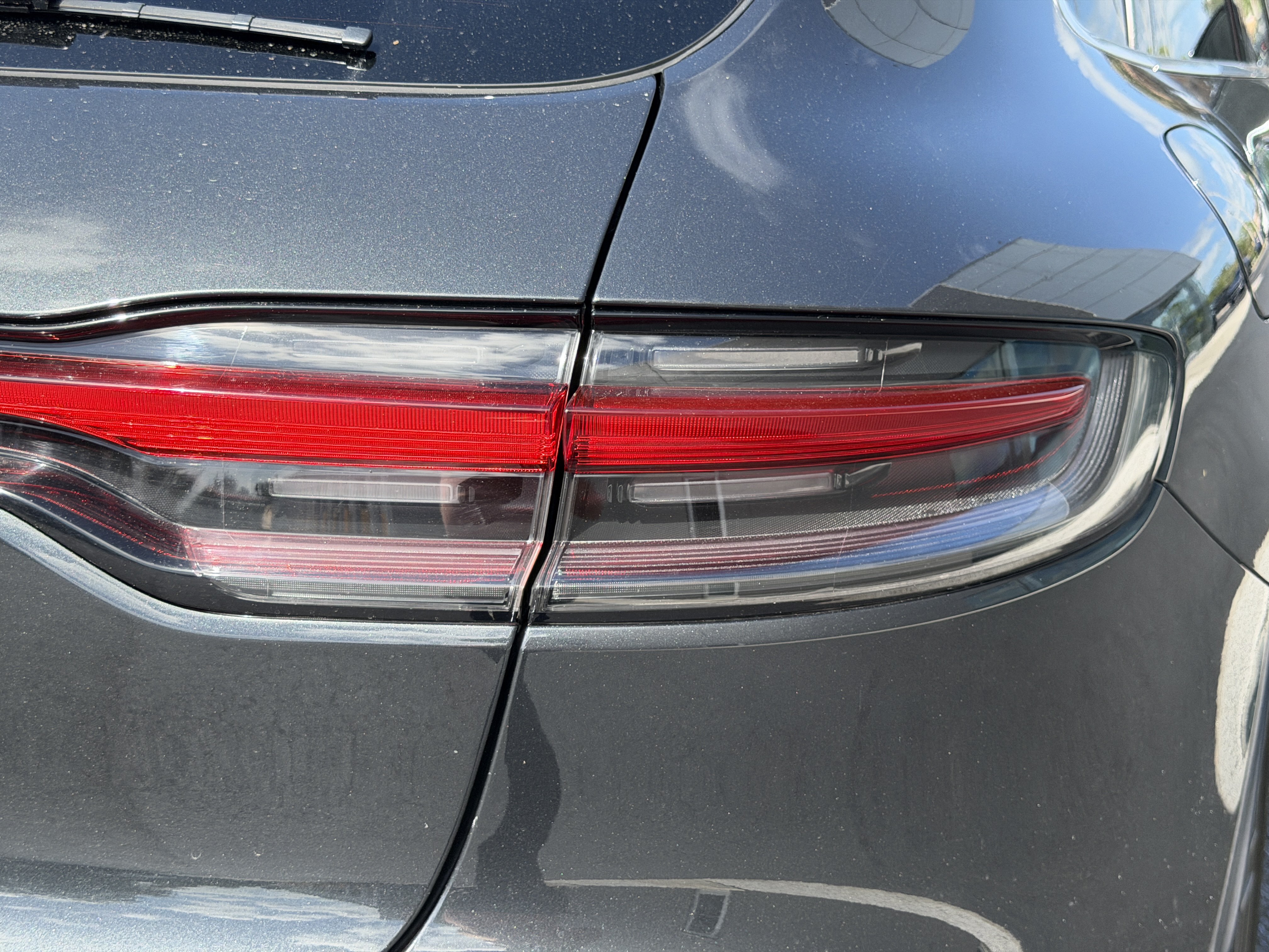 Certified 2024 Porsche Macan S AWD/4WD image 13