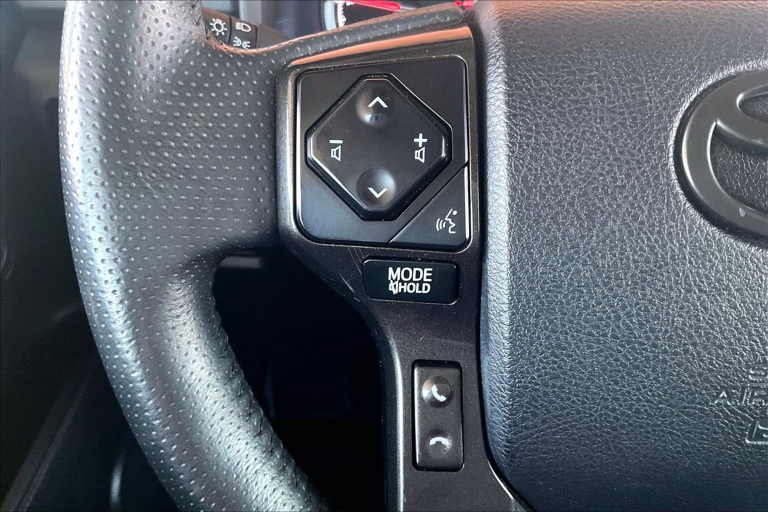 Used 2021 Toyota 4Runner Venture AWD/4WD image 10