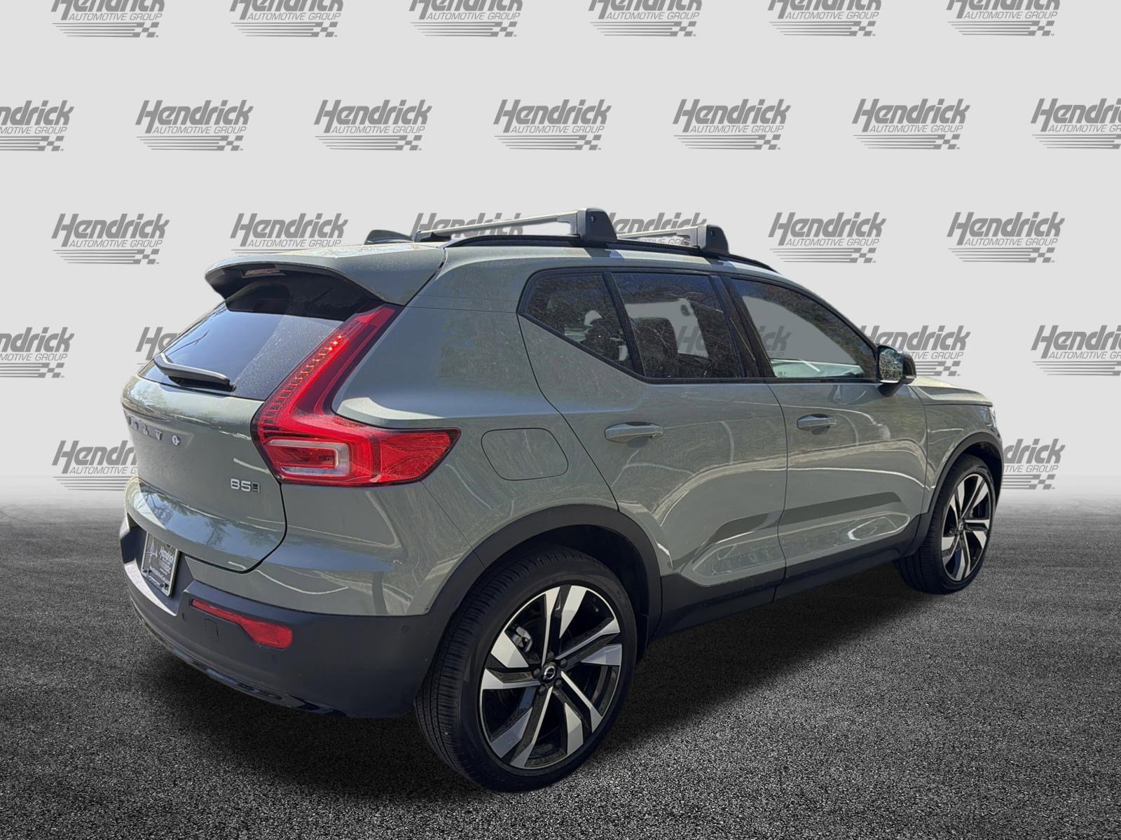 Certified 2025 Volvo XC40 B5 Ultra w/ Protection Package Premier image 10
