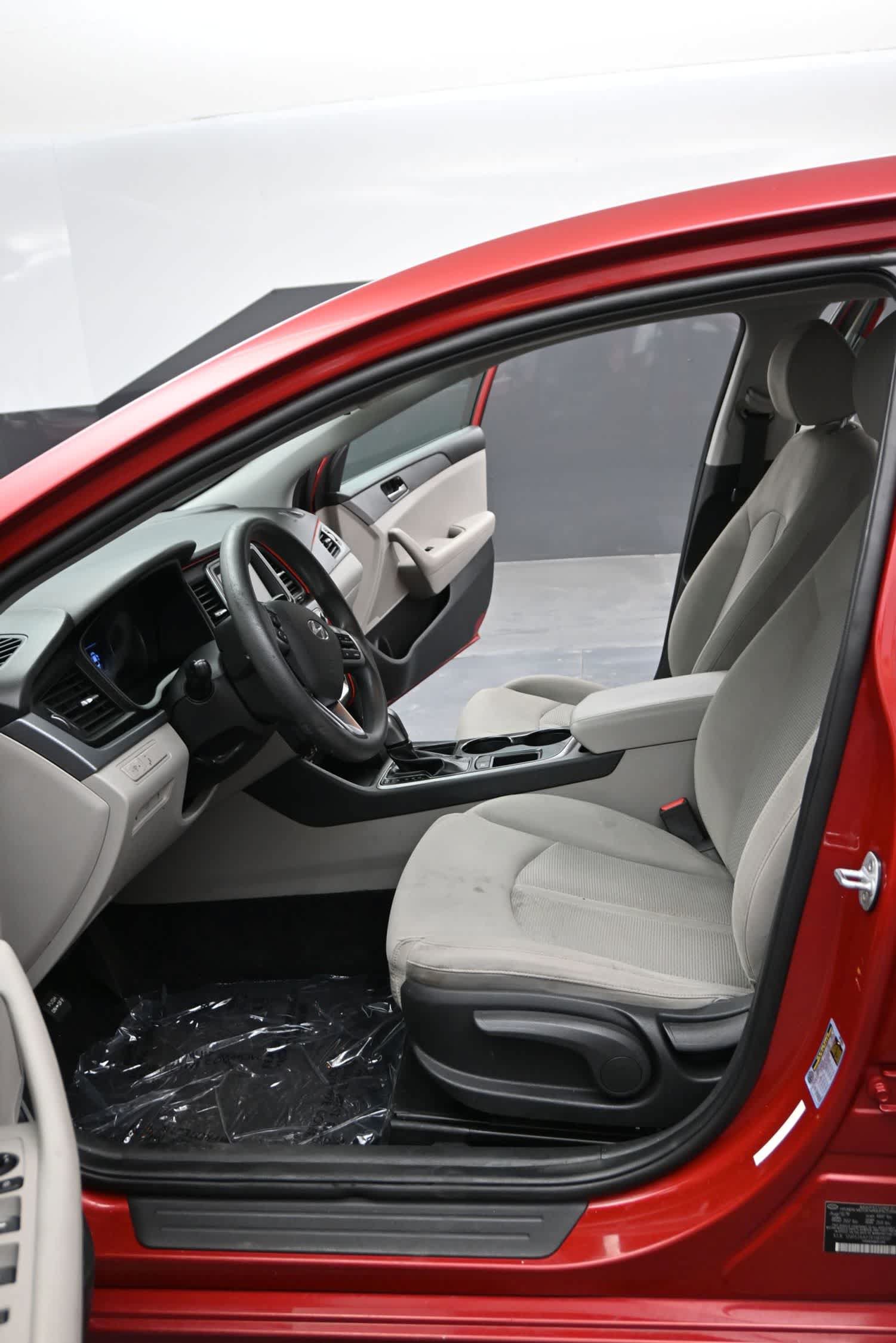 Used 2019 Hyundai Sonata SE FWD image 16