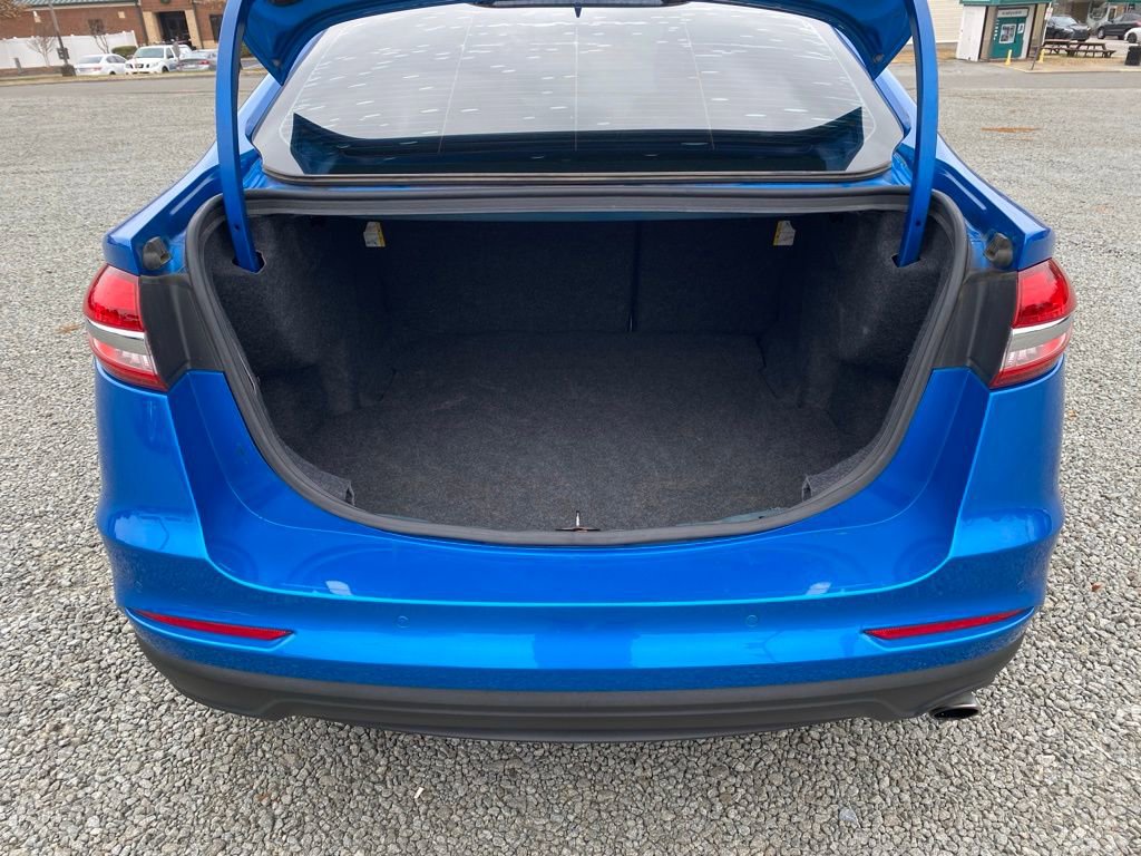 Used 2019 Ford Fusion SE w/ Equipment Group 151A image 18
