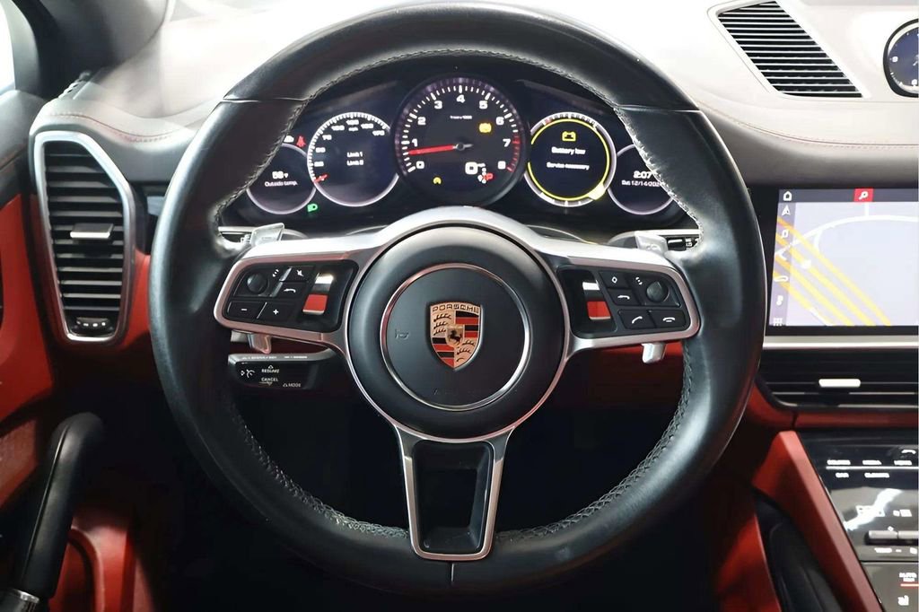 Used 2019 Porsche Cayenne Base image 19