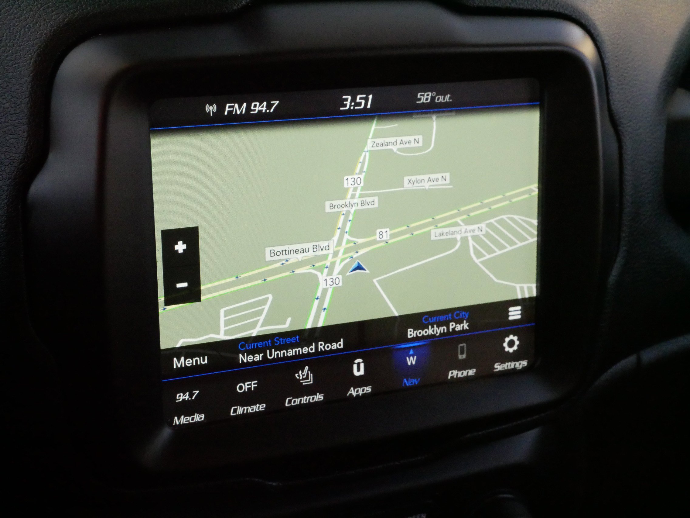 Used 2022 Jeep Renegade Limited image 22