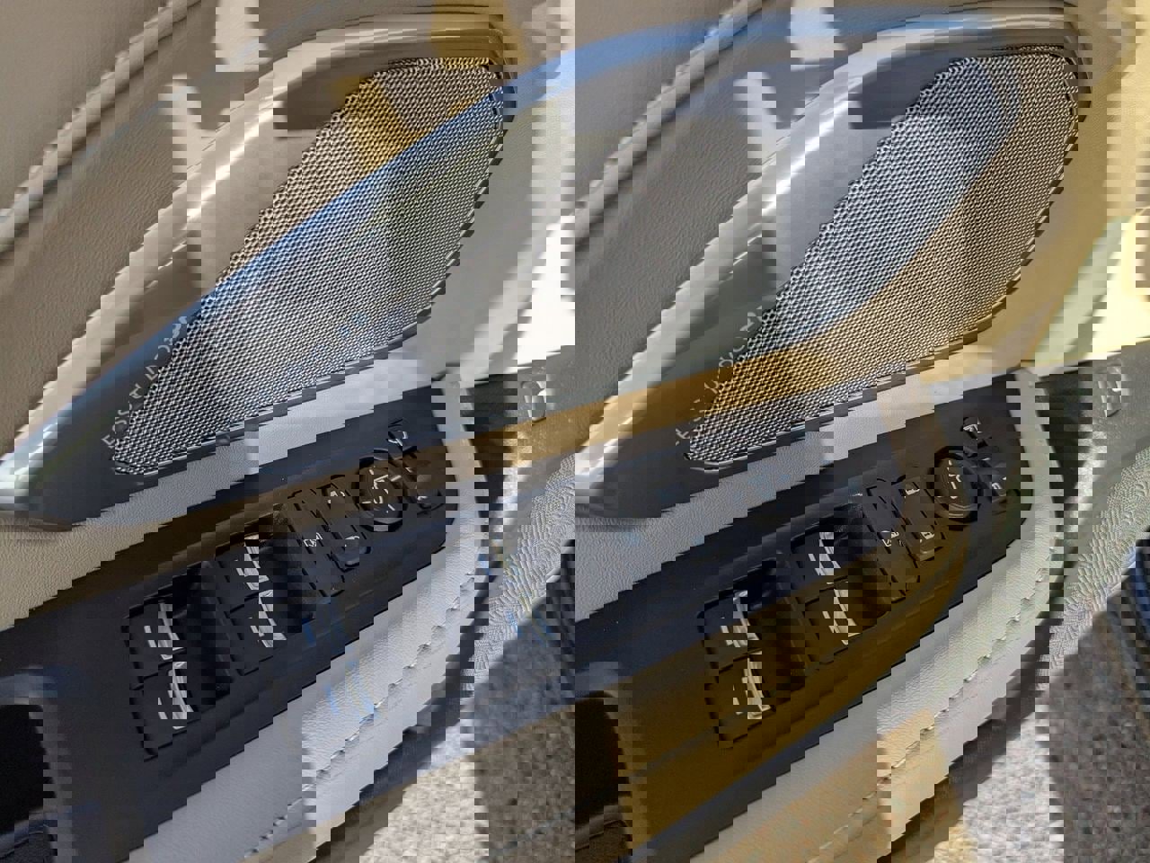 Certified 2024 Acura RDX SH-AWD w/ Advance Package image 32