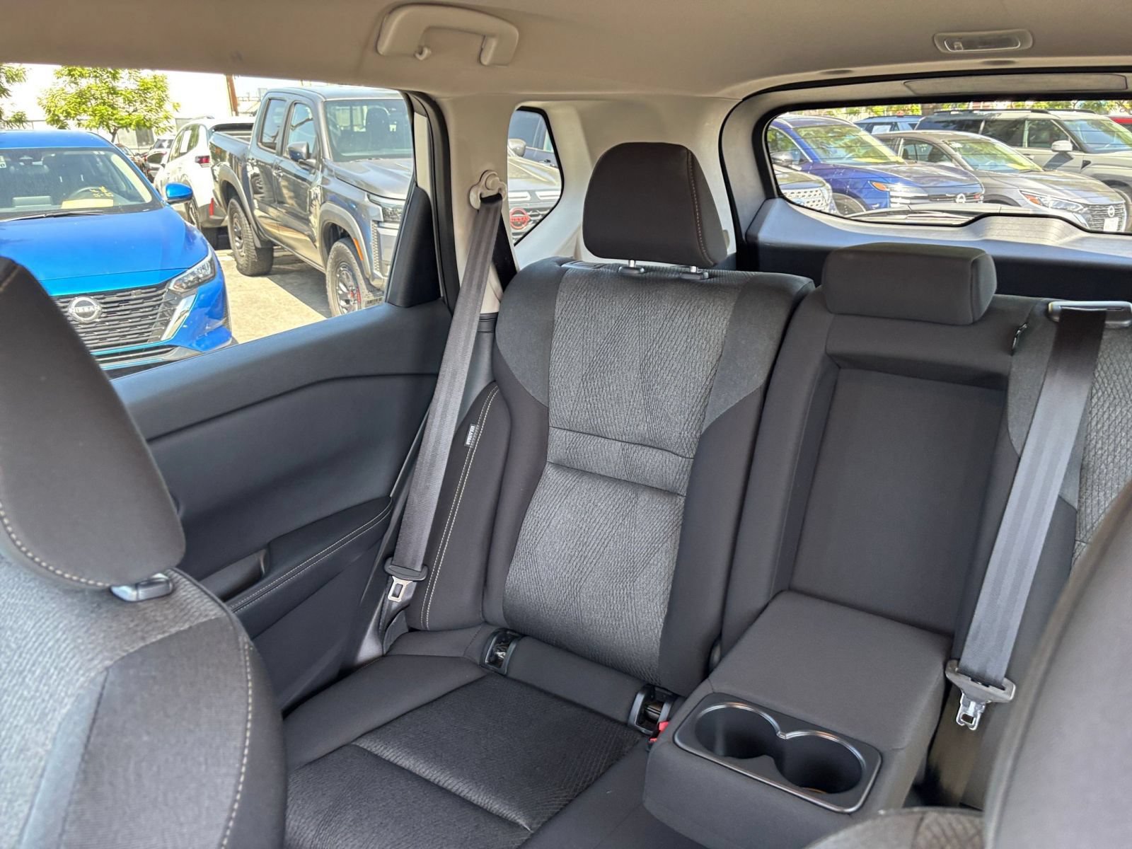 Used 2025 Nissan Rogue SV AWD/4WD image 40