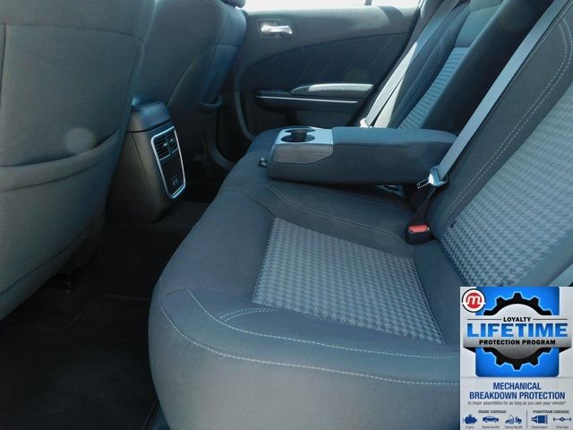 Used 2023 Dodge Charger SXT image 4