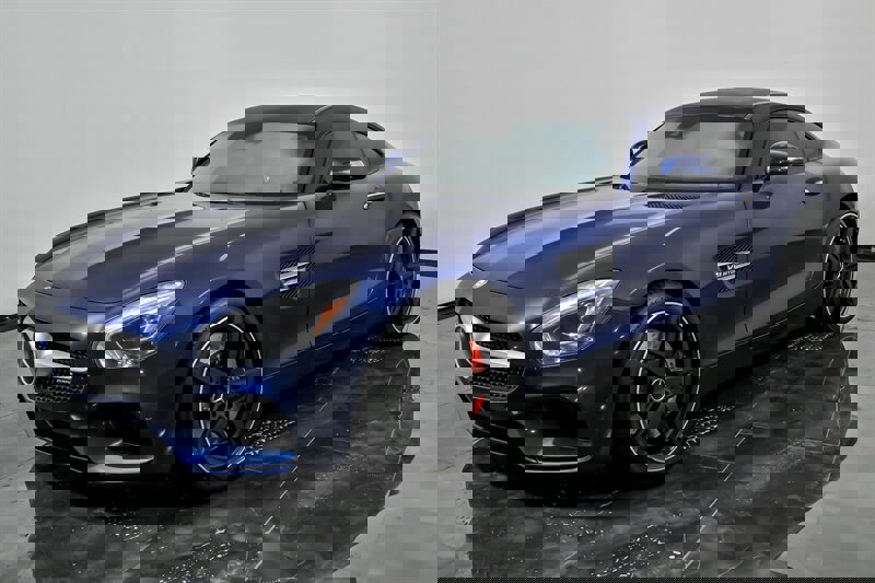 Used 2017 Mercedes-Benz AMG GT S w/ Exclusive Interior Package image 5