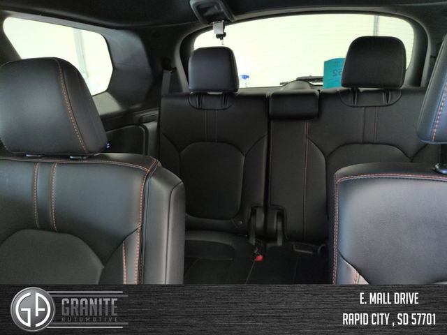 Used 2025 Honda Pilot TrailSport image 32