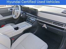 Used 2025 Hyundai Santa Fe SEL w/ Tow & Go Package image 8