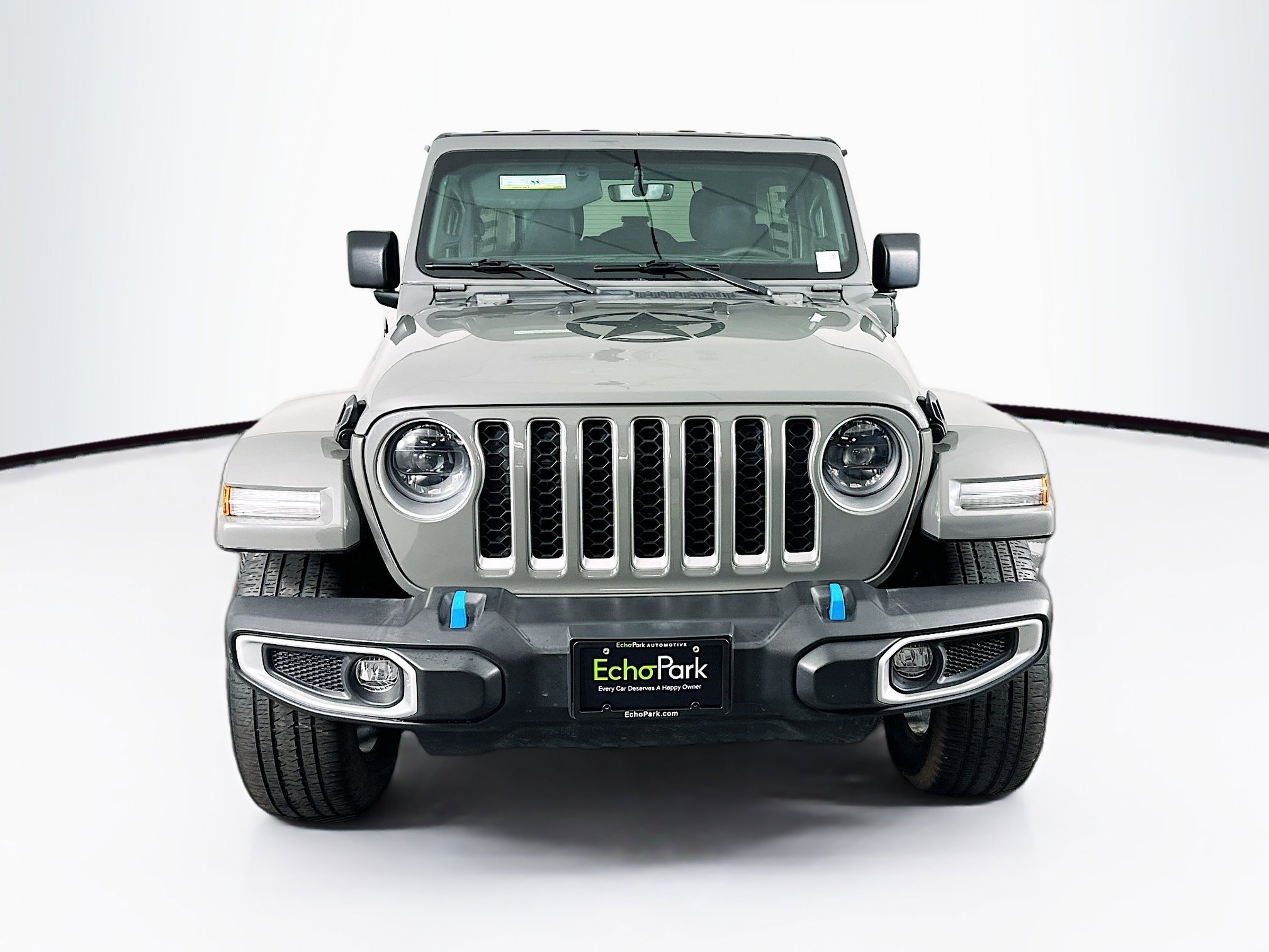 Used 2023 Jeep Wrangler Unlimited Sahara AWD/4WD image 2