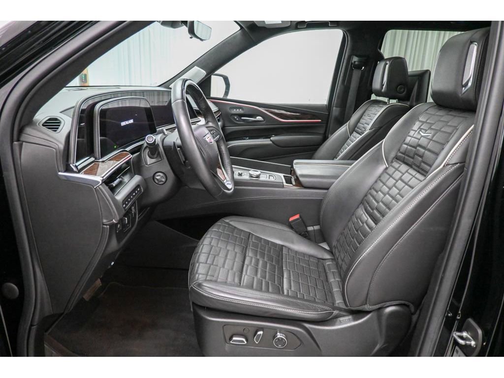 Used 2022 Cadillac Escalade Sport Platinum w/ Heavy-Duty Trailer Package image 10