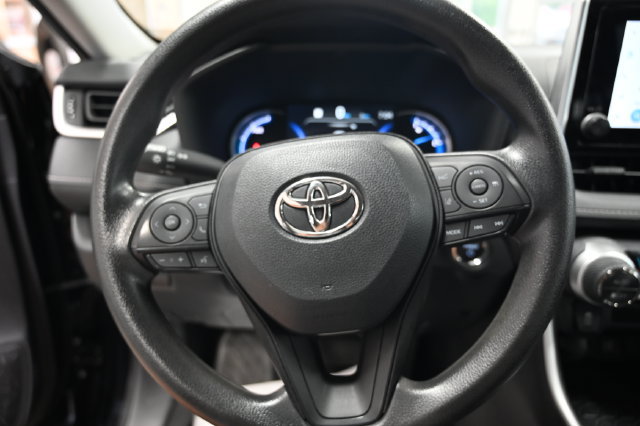Used 2024 Toyota RAV4 XLE AWD/4WD image 22
