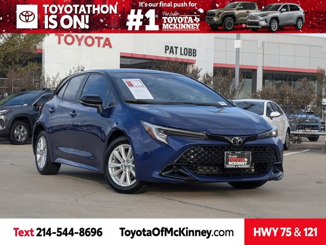 Used 2025 Toyota Corolla SE w/ SE Package image 1