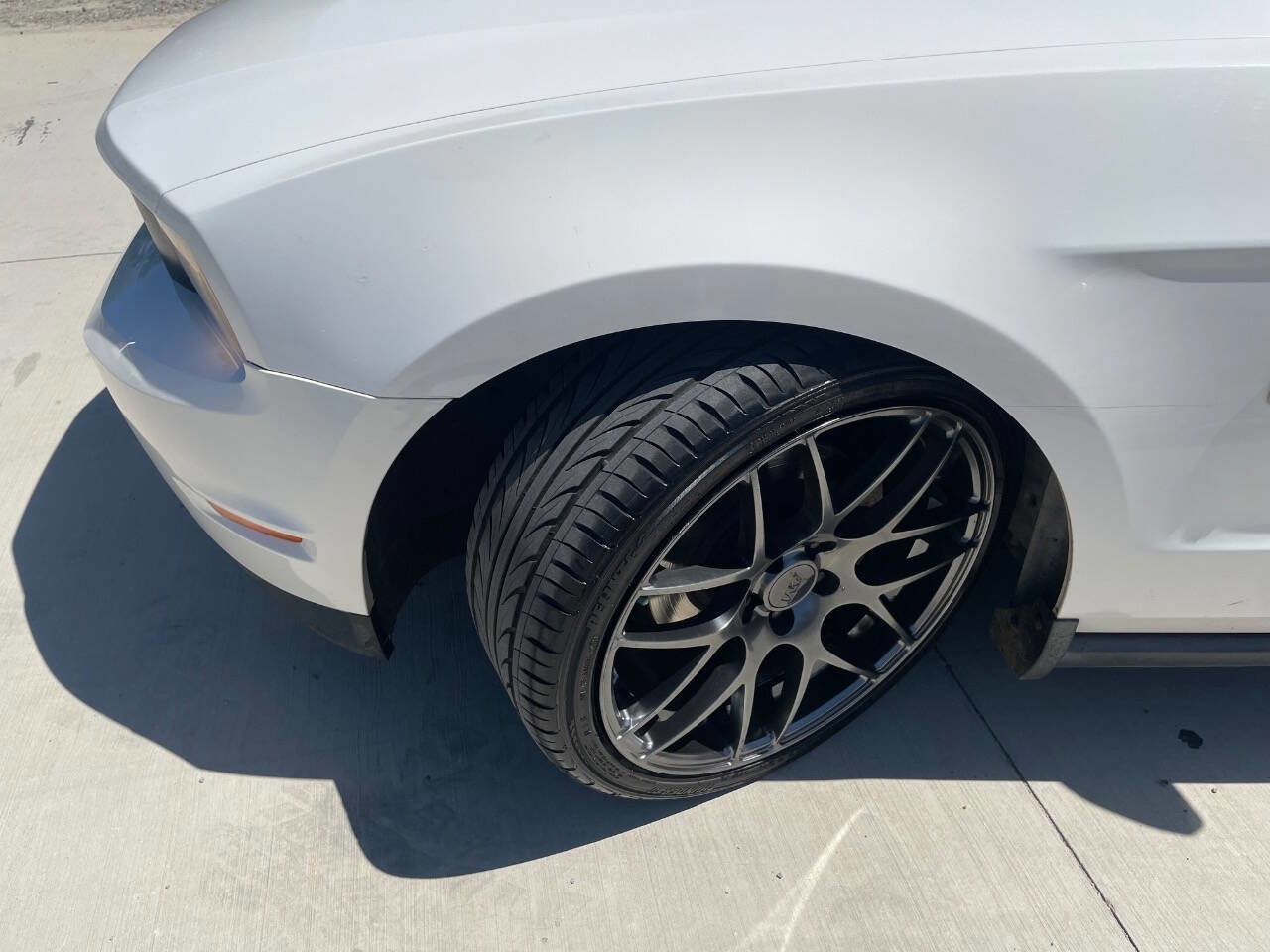 Used 2010 Ford Mustang GT Premium RWD image 13