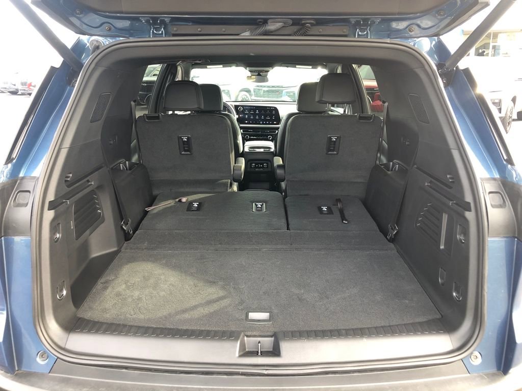 New 2025 Chevrolet Traverse LT w/ Driver Confidence Package image 6