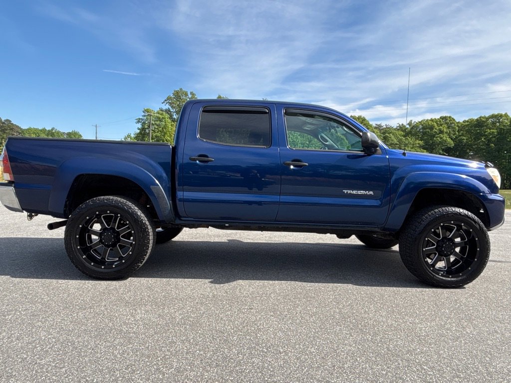 Used 2014 Toyota Tacoma 4x4 Double Cab w/ SR5 Package image 6