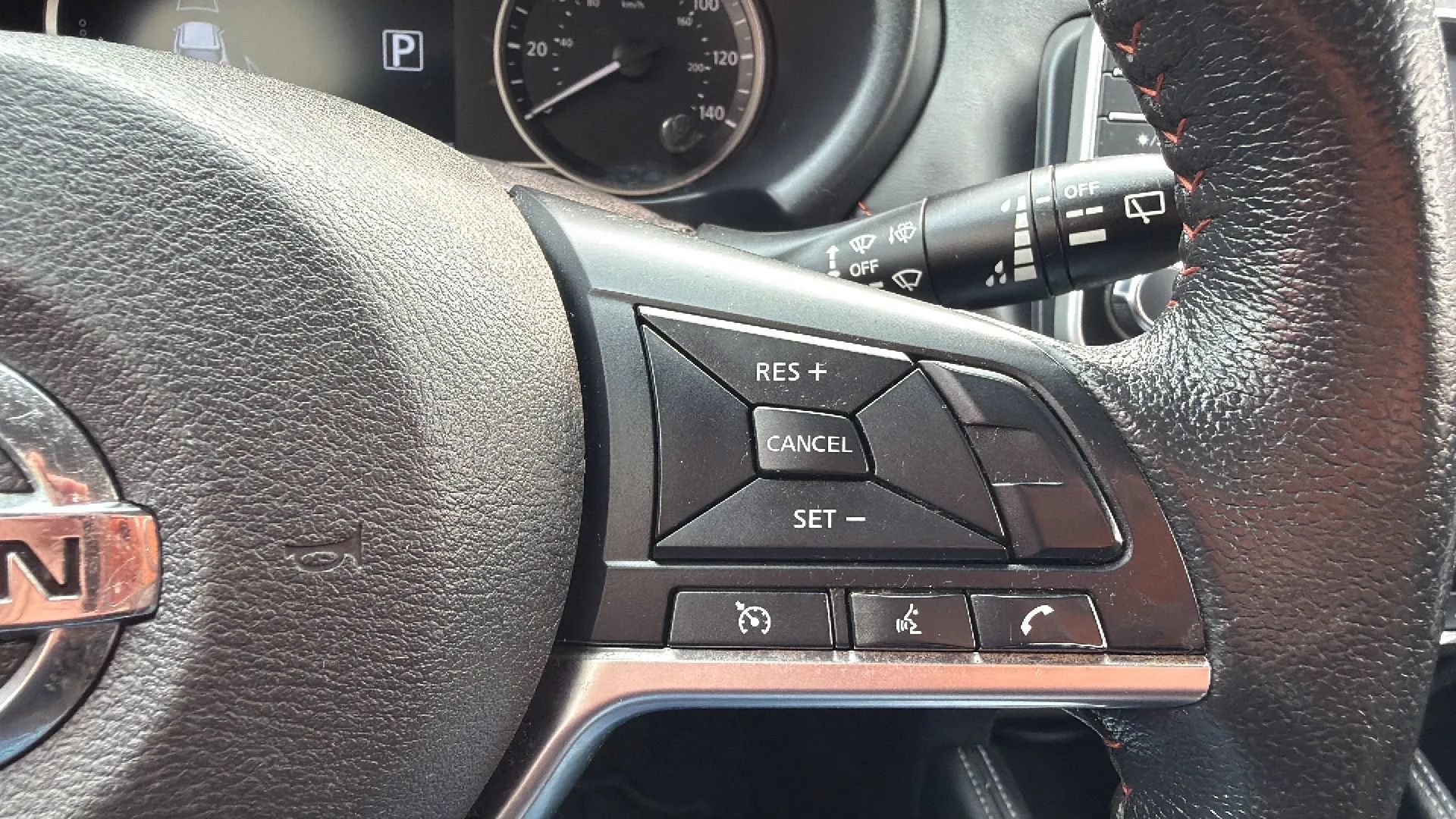Used 2020 Nissan Kicks SR w/ SR Premium Package FWD image 11