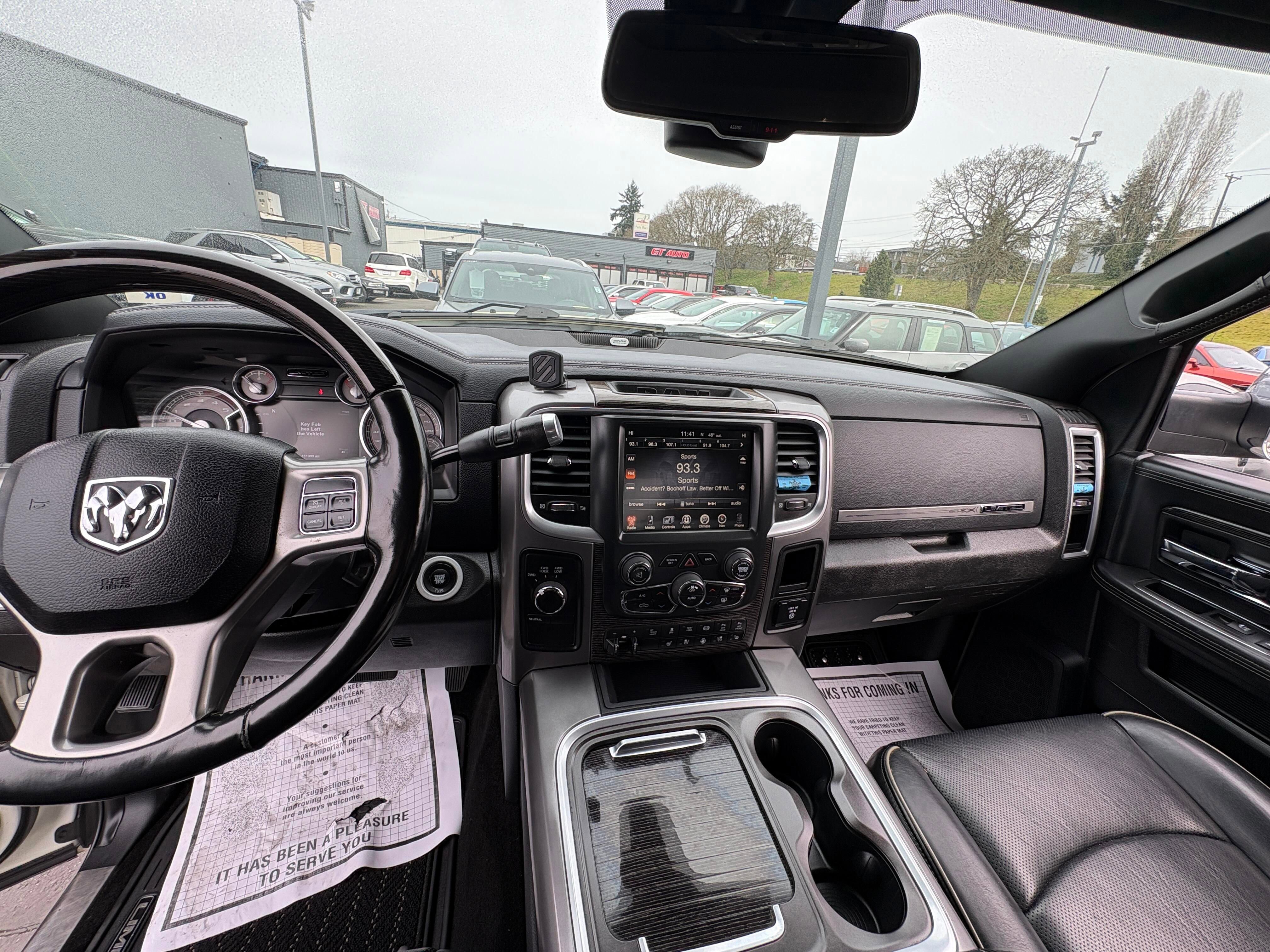 Used 2017 RAM 3500 Laramie Longhorn image 9