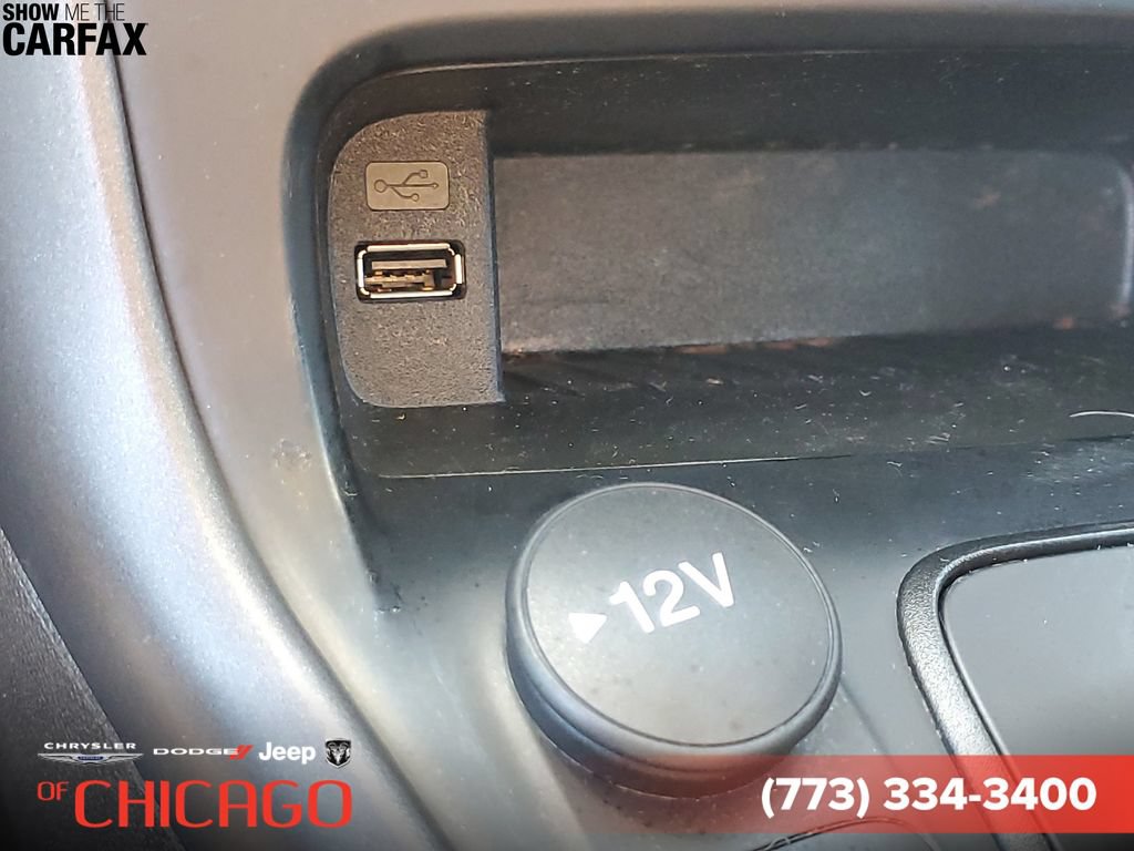 Used 2018 Ford Focus SEL w/ Cold Weather Package FWD image 32