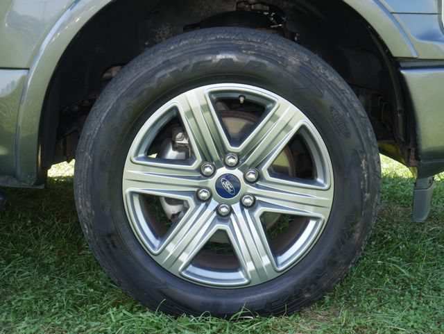 Used 2018 Ford F150 XLT w/ Equipment Group 302A Luxury AWD/4WD image 14