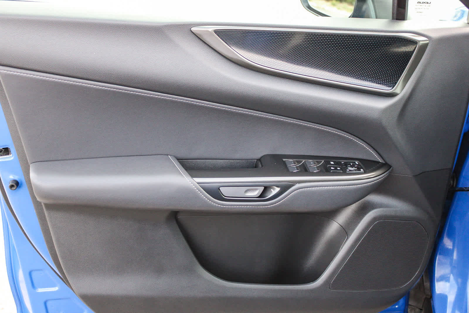 Used 2025 Lexus NX 250 FWD image 21