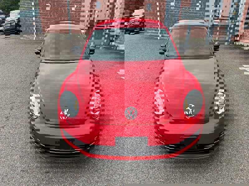 Used 2012 Volkswagen Beetle 2.0T image 7
