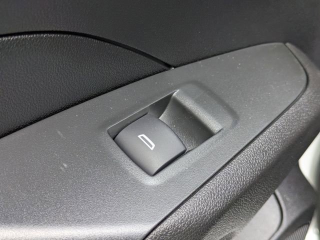 New 2026 Chevrolet Trax LT w/ Sunroof Package FWD image 23