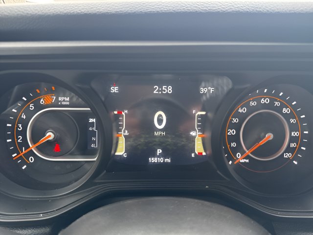 Used 2025 Jeep Wrangler Unlimited Sport AWD/4WD image 13
