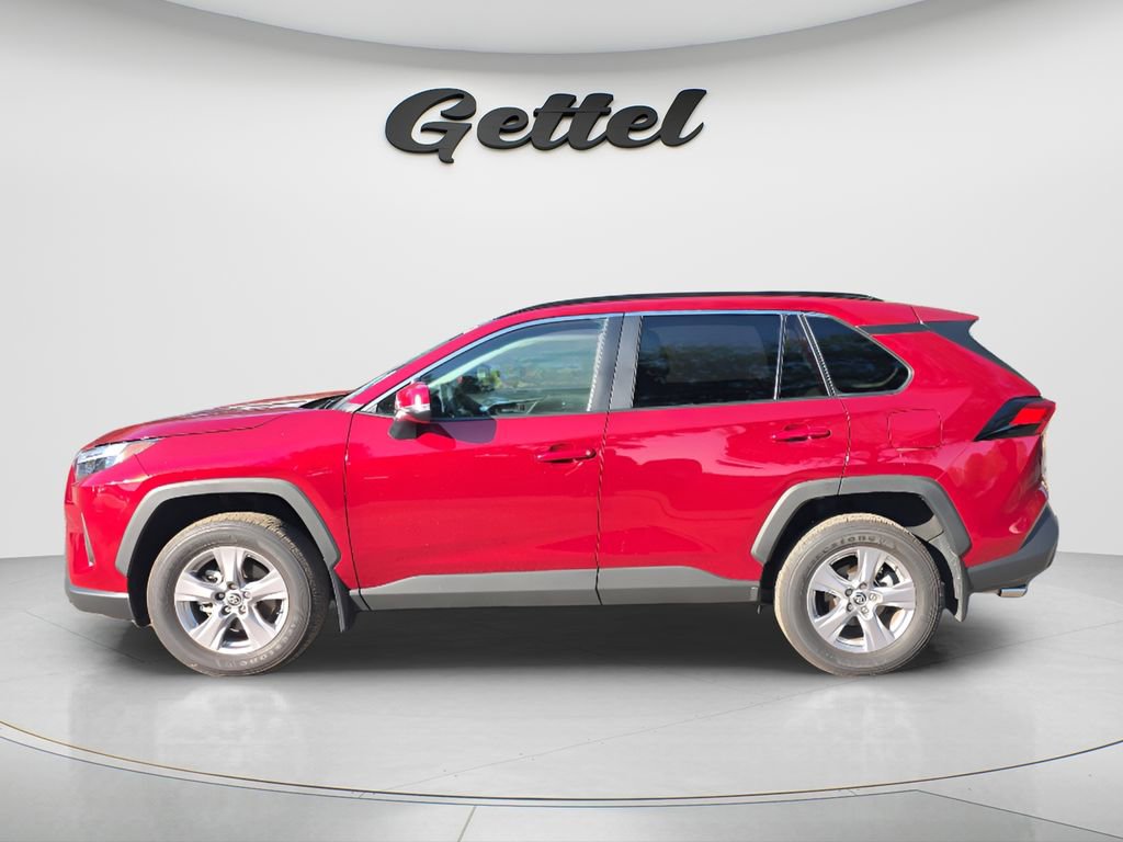 Used 2025 Toyota RAV4 XLE w/ Convenience Package FWD image 8