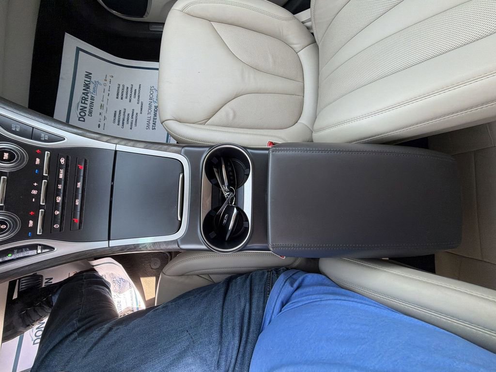 Used 2019 Lincoln Nautilus Select AWD/4WD image 21