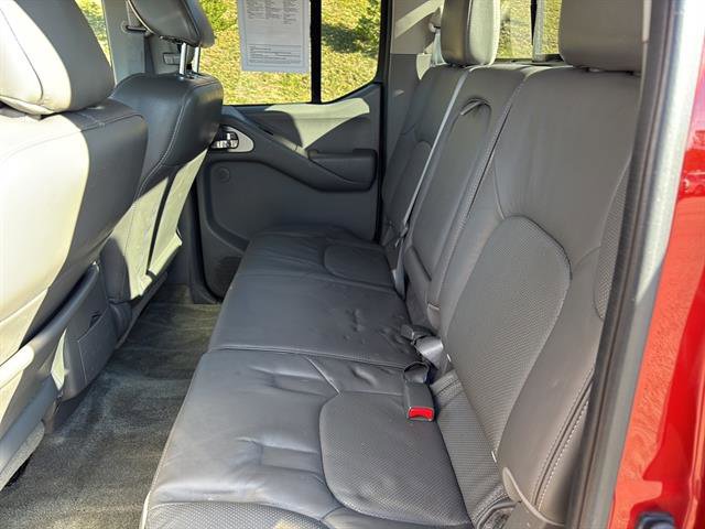 Used 2015 Nissan Frontier SL w/ Moonroof Package image 16