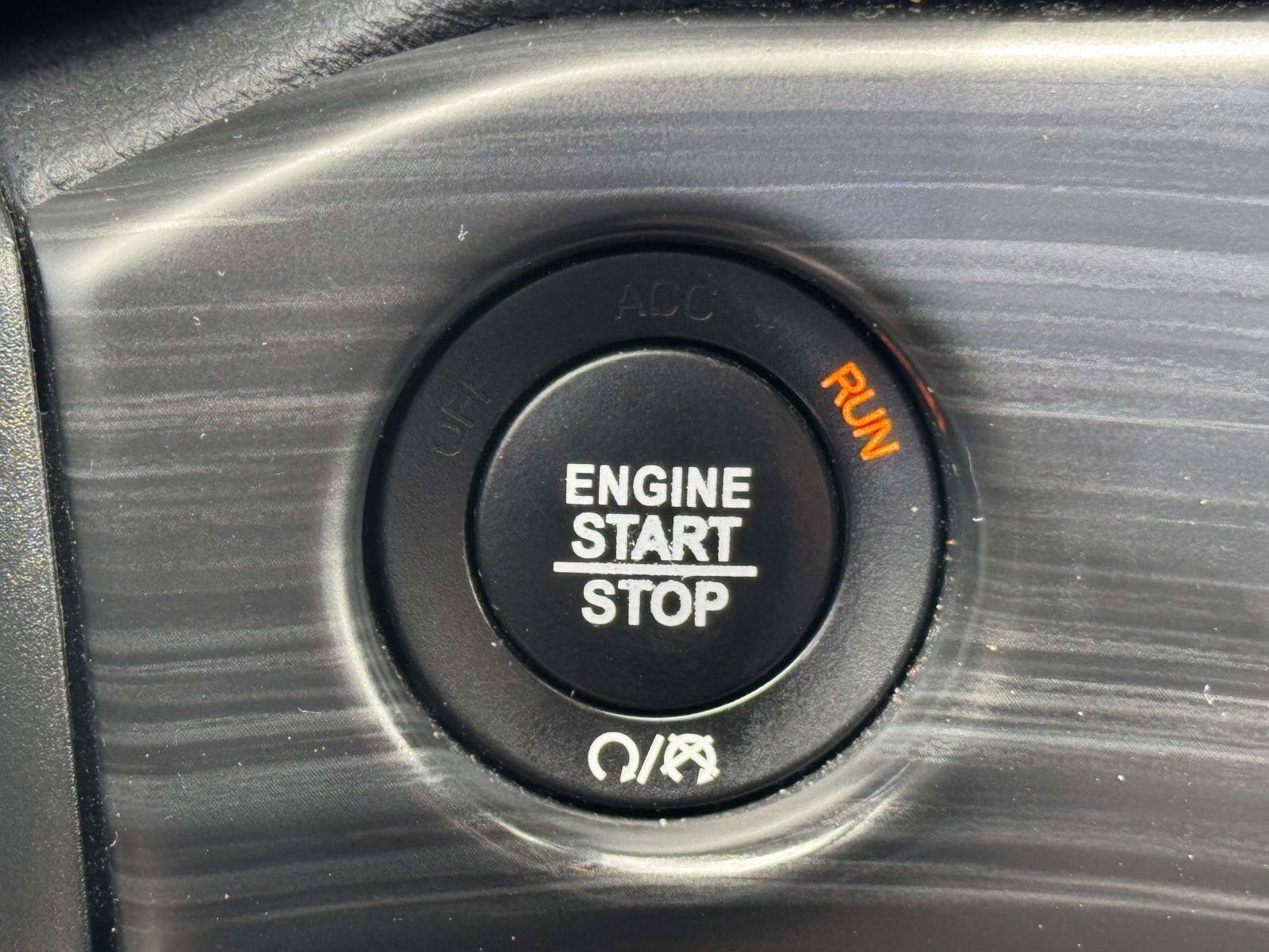 Used 2020 Jeep Grand Cherokee Altitude AWD/4WD image 8