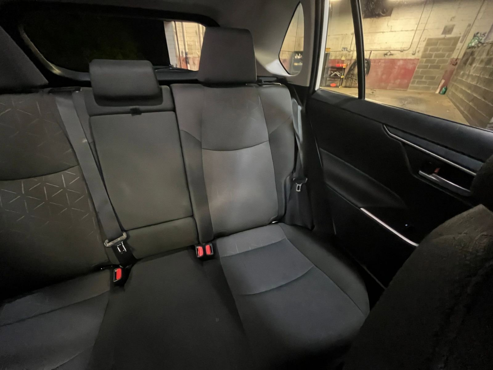 Used 2025 Toyota RAV4 XLE image 37