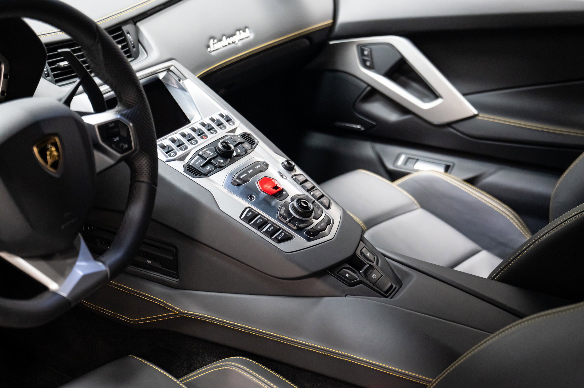 Used 2014 Lamborghini Aventador LP 700-4 image 26