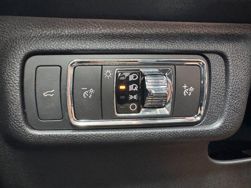 Used 2022 Lincoln Corsair Standard AWD w/ Equipment Group 101A image 22